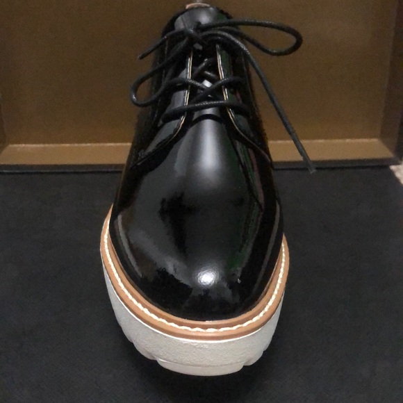 Women shoe - Picture 3 of 11